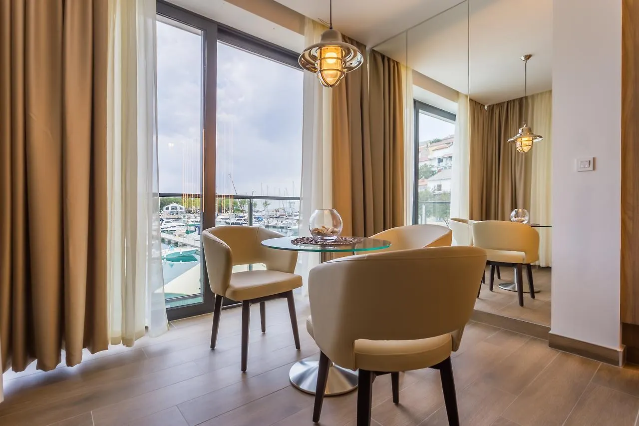 Apartments Marina Novi Novi Vinodolski 0*,  Croatia