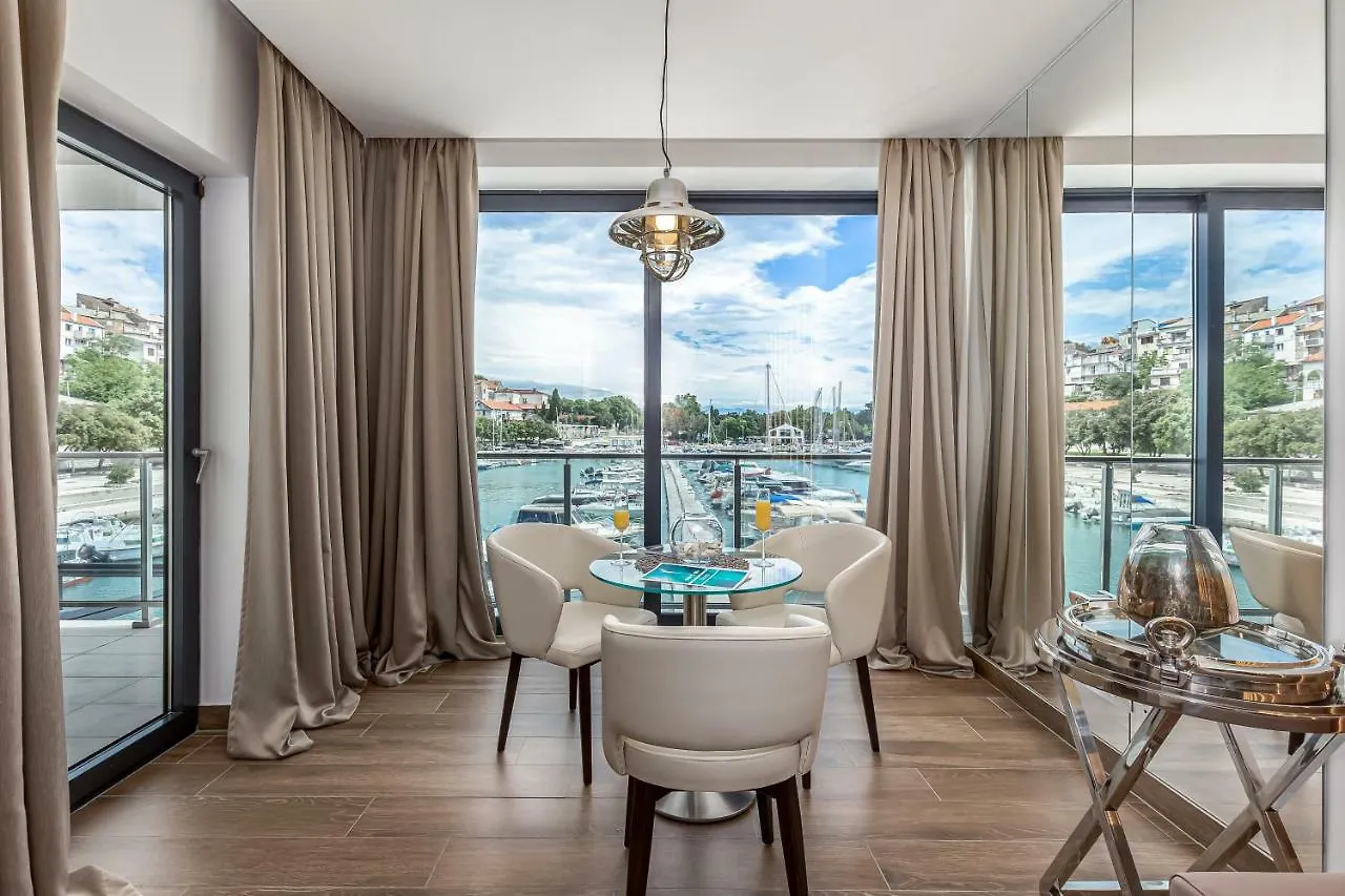 Apartments Marina Novi location